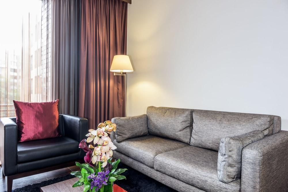 Отель Nh Collection Bogota Andino Royal Экстерьер фото A living room in a hotel