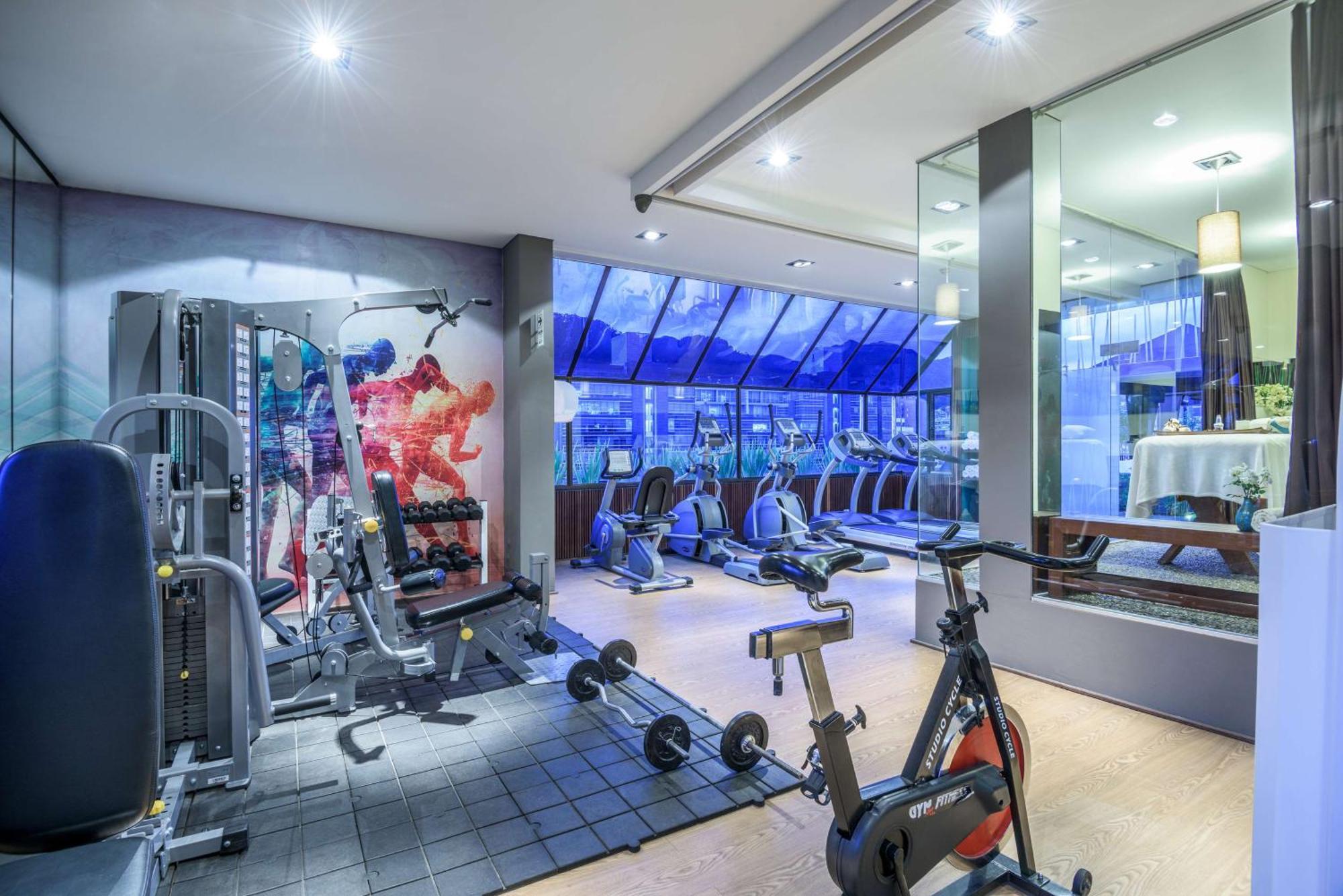 Отель Nh Collection Bogota Andino Royal Экстерьер фото The gym at the hotel